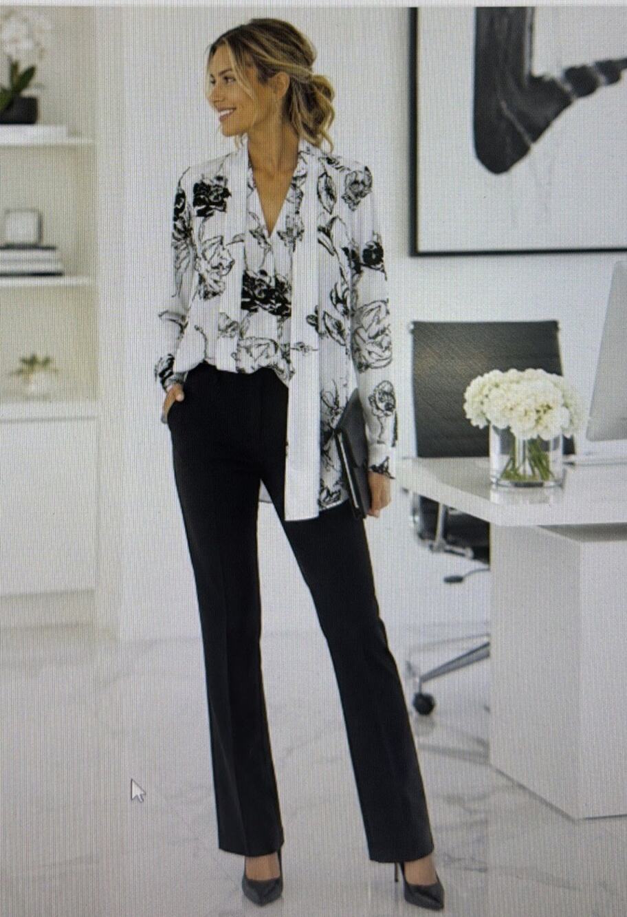 Chico’s 2 Floral Top Womens 16 XL Black white drape layered career flowy luxury